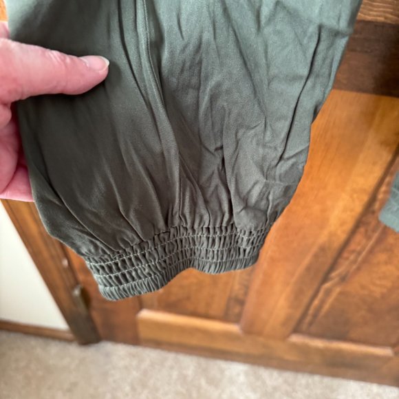 NWT Torrid Olive Cargo Pocket Jogger Size 2 (18-20) - Picture 8 of 12